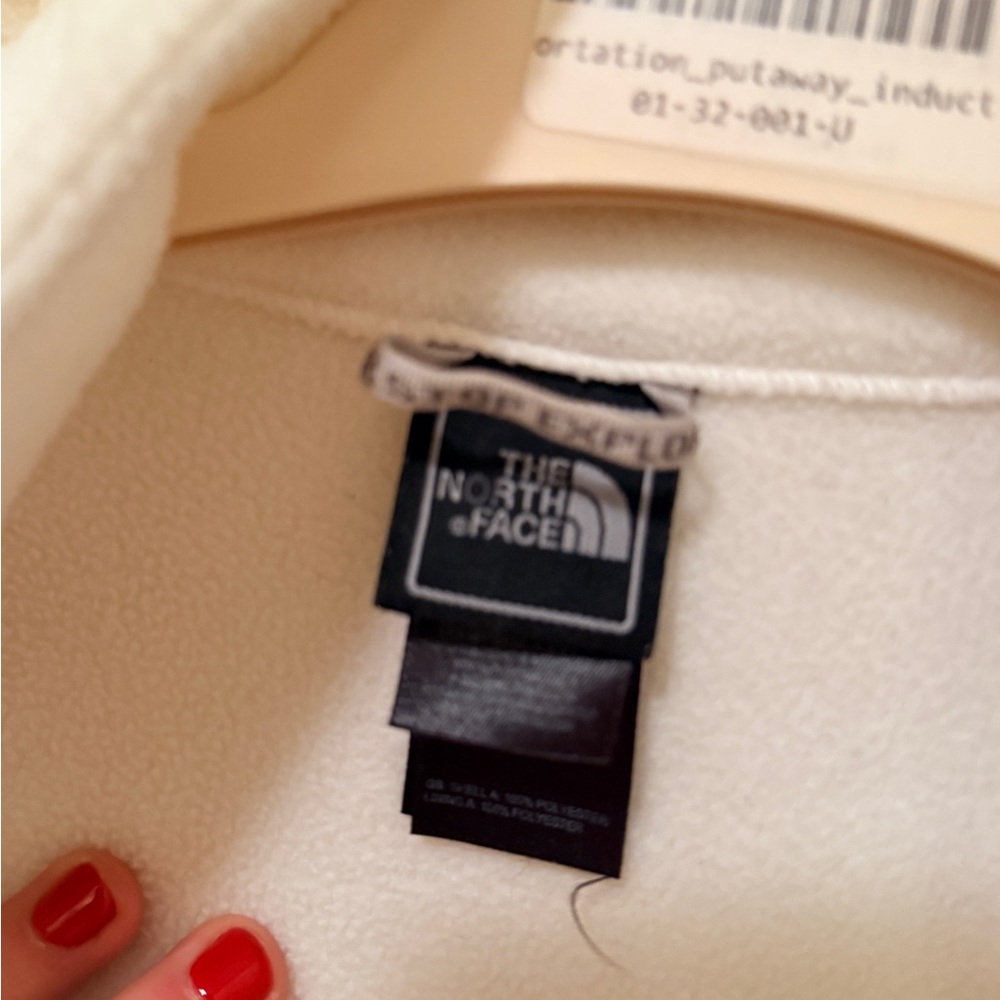 White North Face Jacket - image 3